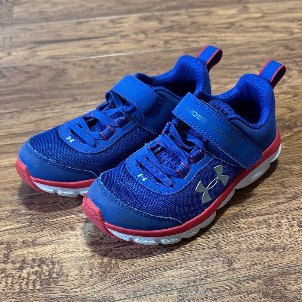 Boys Under Armour Sneakers
